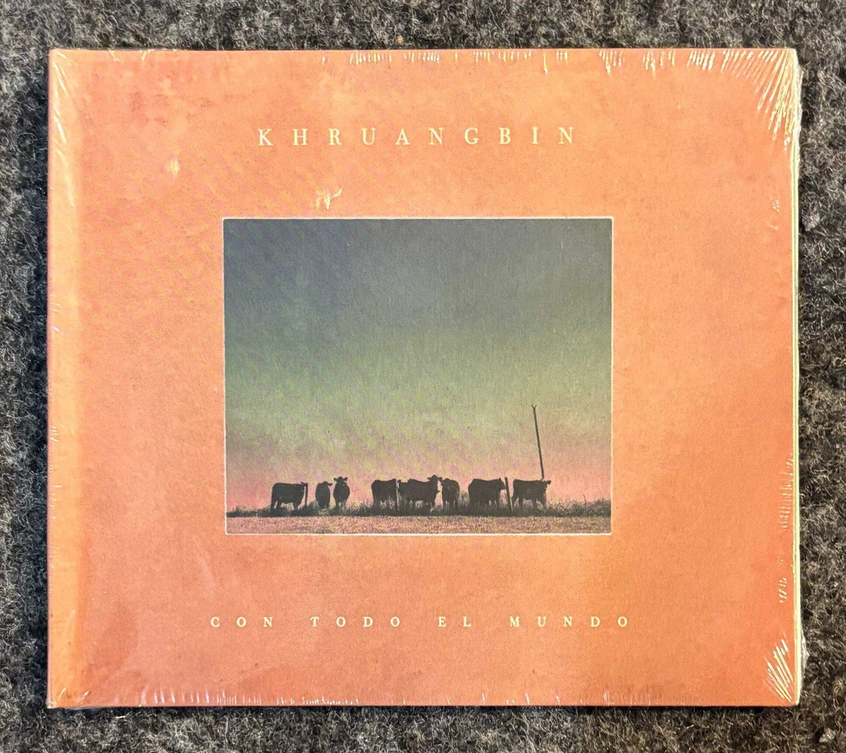 KHRUANGBIN – CON TODO EL MUNDO CD