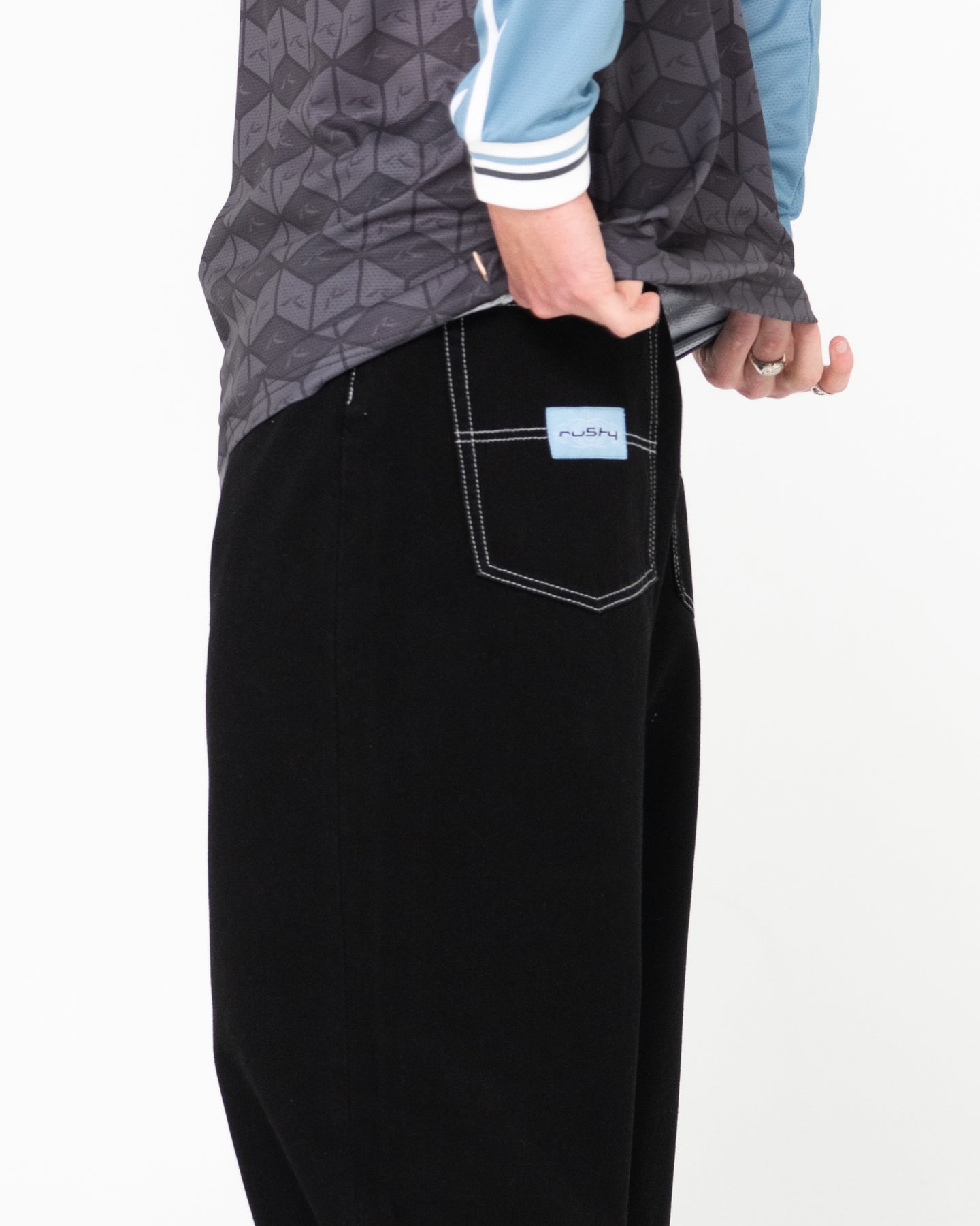 Rusty Escape Baggy Black Out Denim Jeans