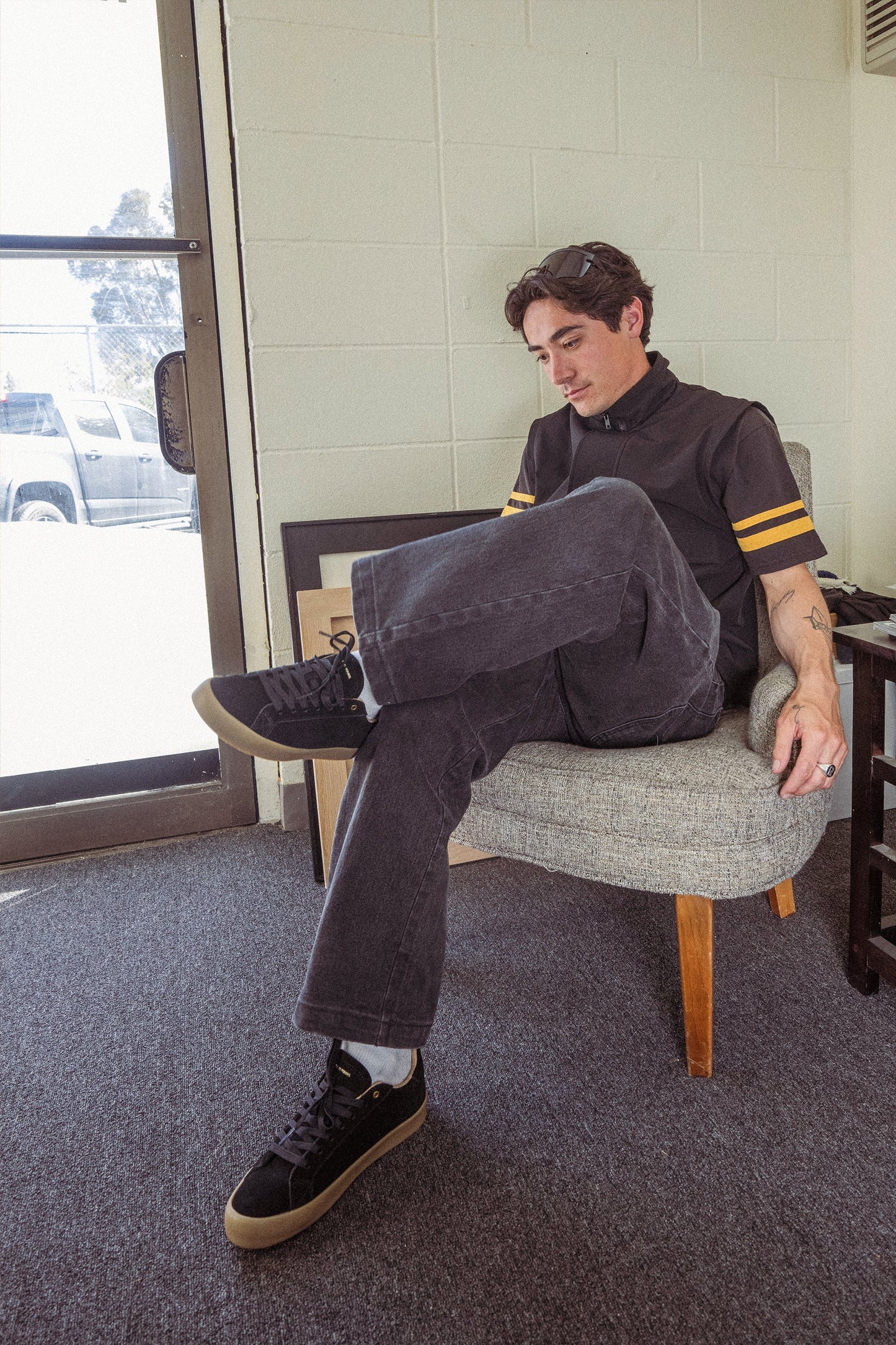 Hours C71 Black Gum - Bow Shock Marketplace