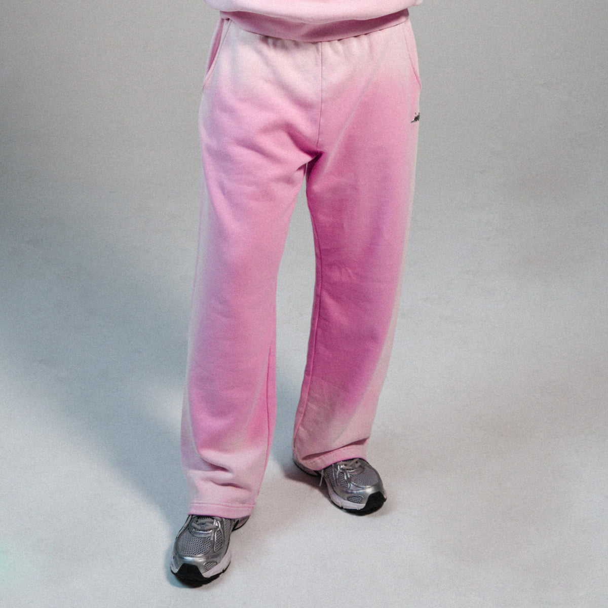 Castanza Straight Leg Sweatpants (Light Pink Faded Wash)
