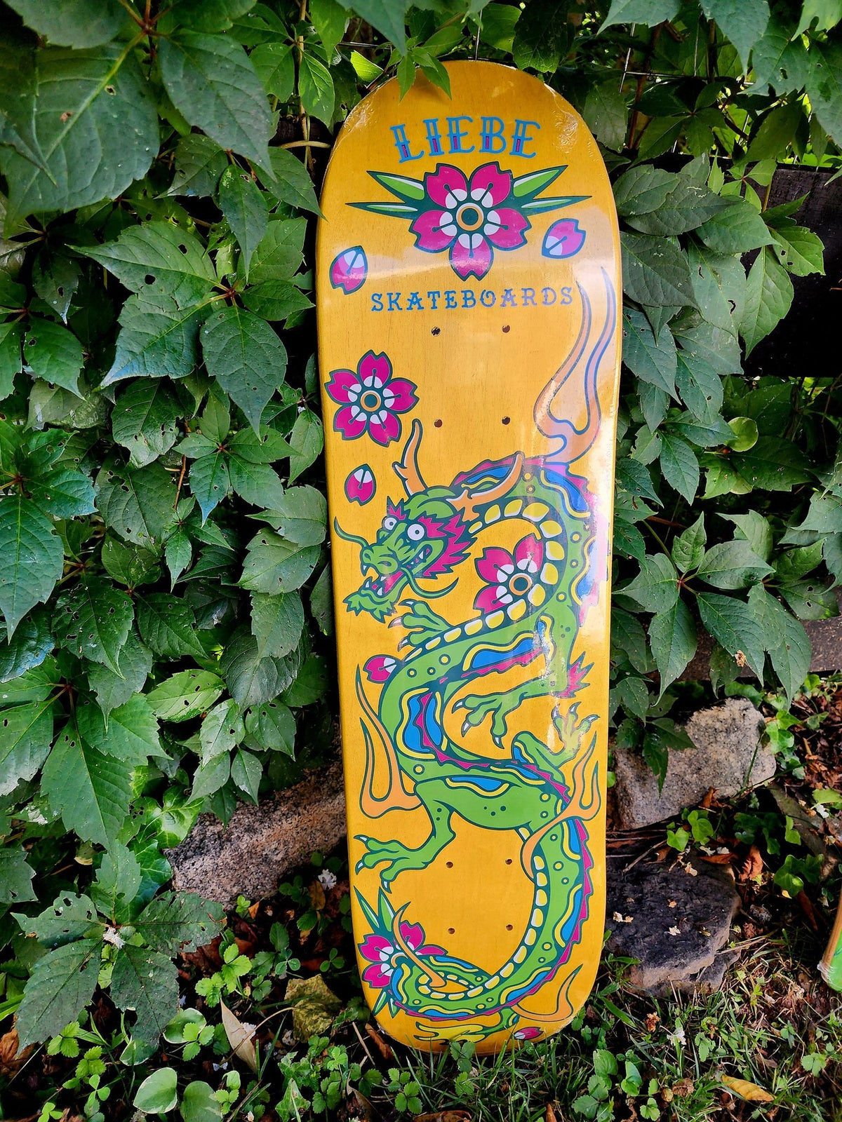 Liebe Grom Squad – Neon Dragon Decks