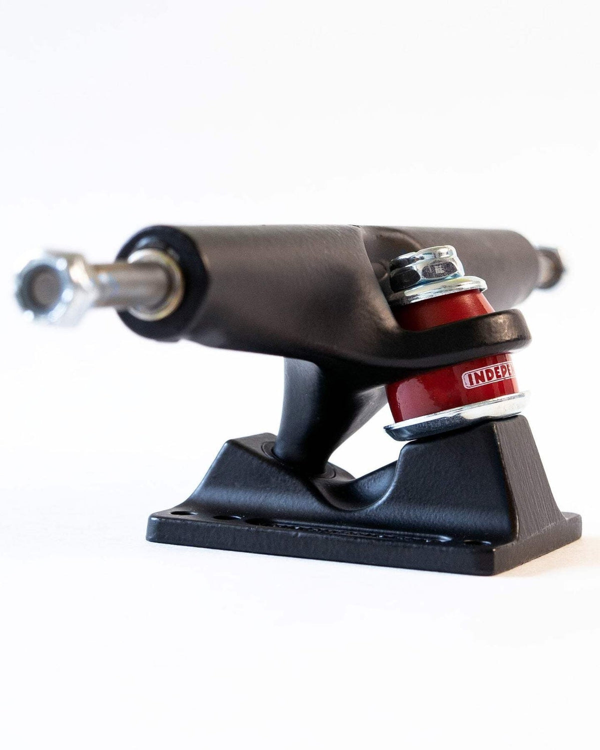 Independent Stage 4 Black Skateboard Trucks (Set of 2)