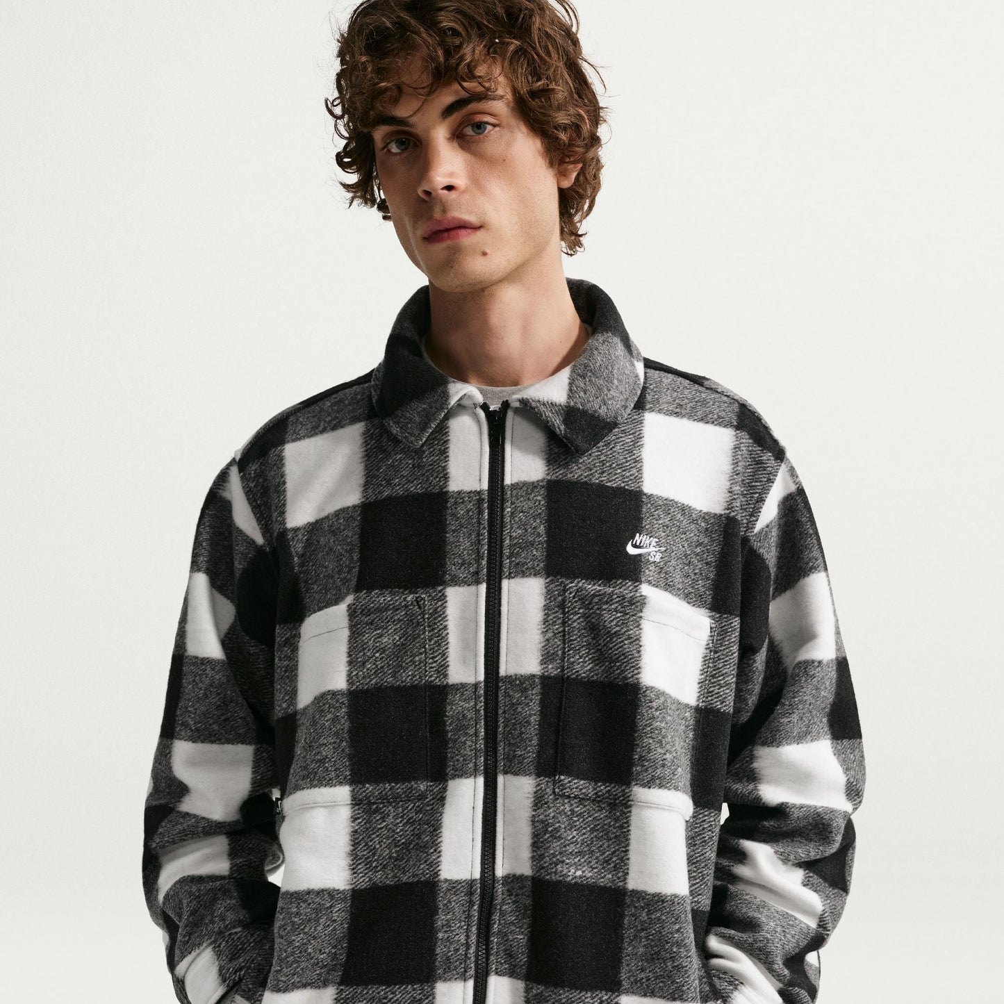 Nike SB Essential White/Black Skate Shirt Jacket