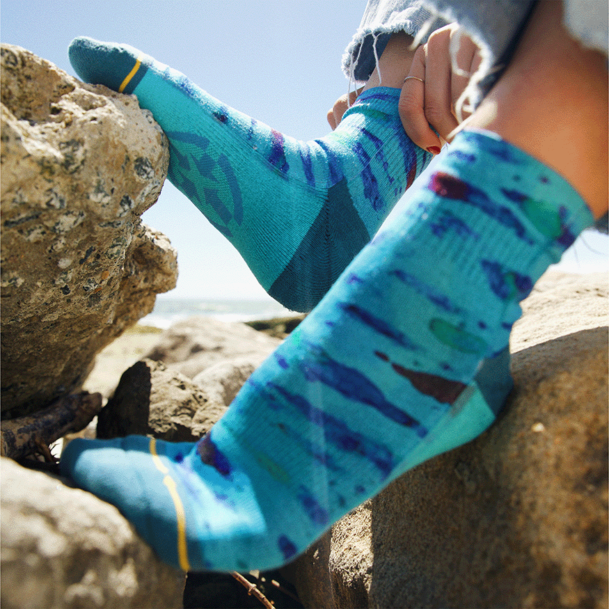Blue Water Color Quarter Crew Socks