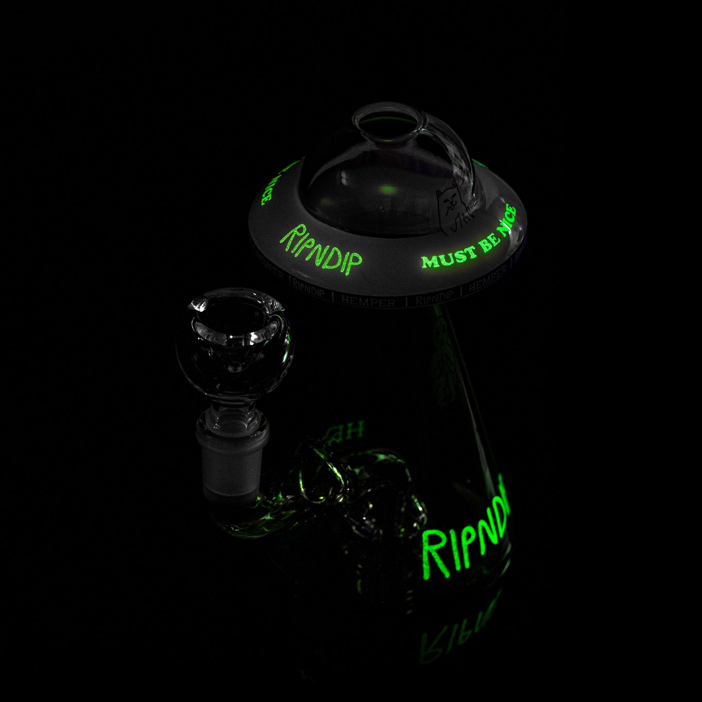 Nermal UFO Beaker Mini (White)