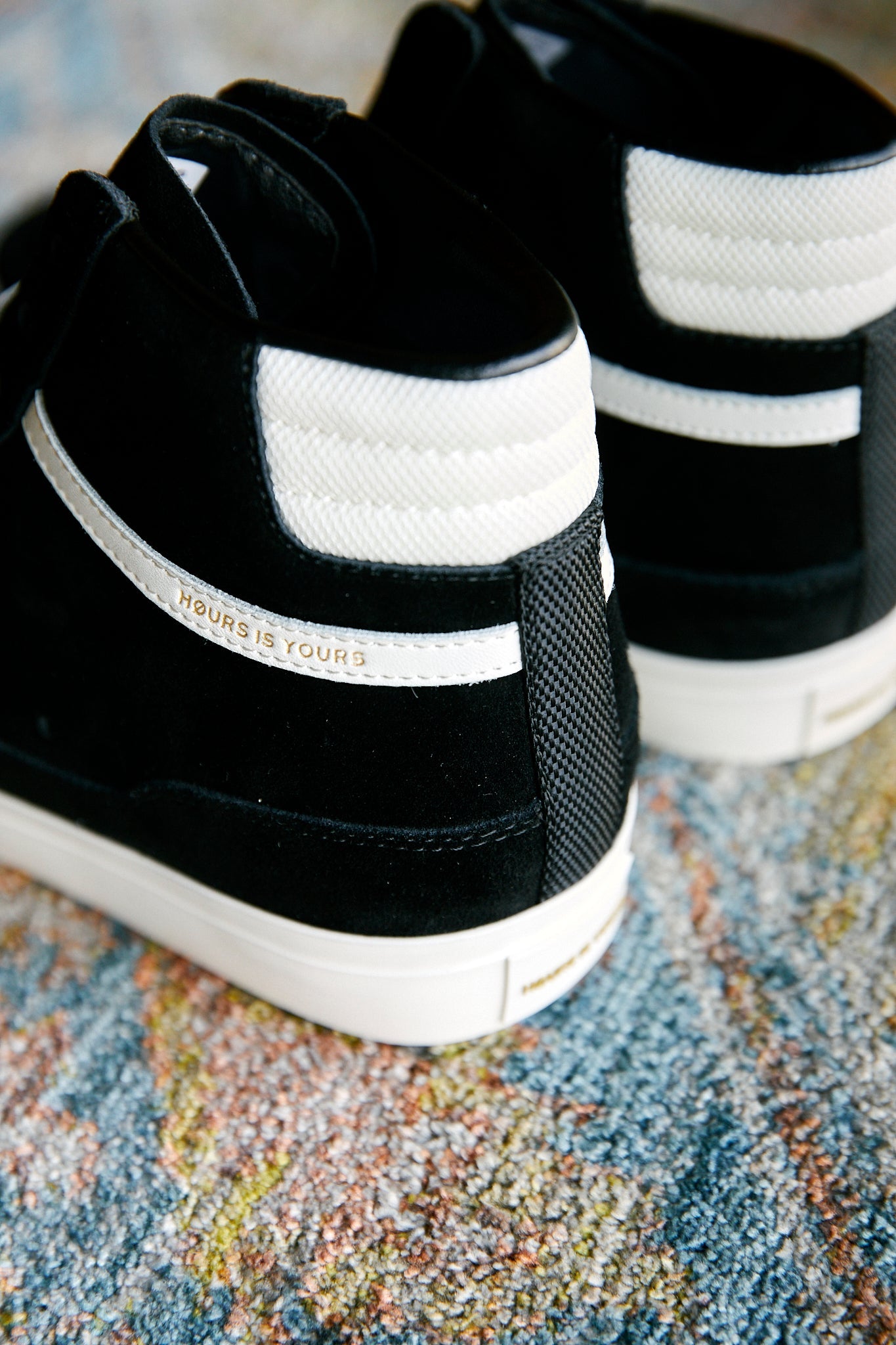 HOURS IS YOURS NORTH Black Off White - Bow Shock Marketplace