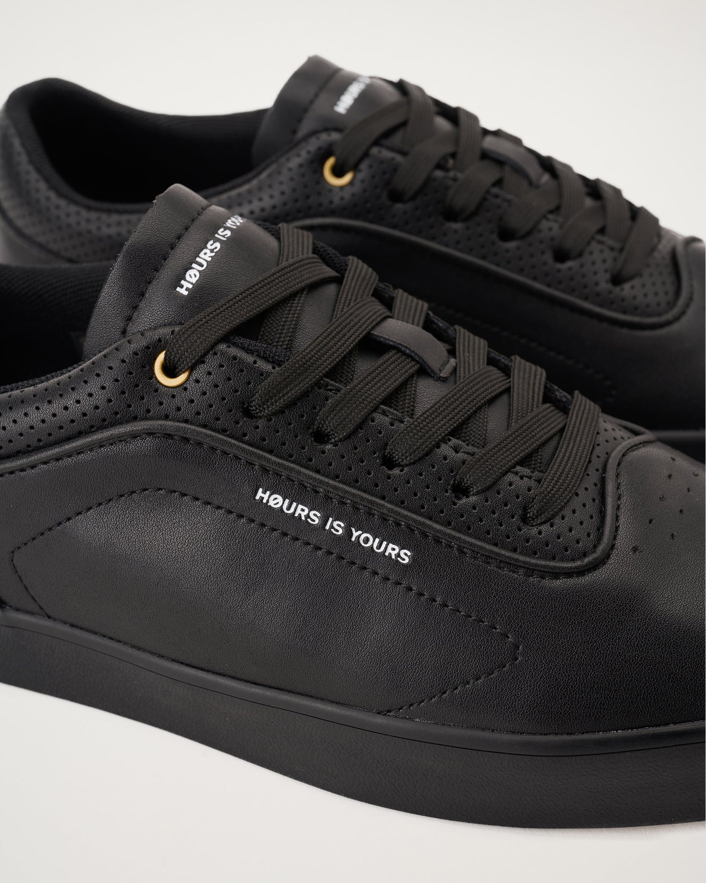 CODE V2 Black Leather - Bow Shock Marketplace