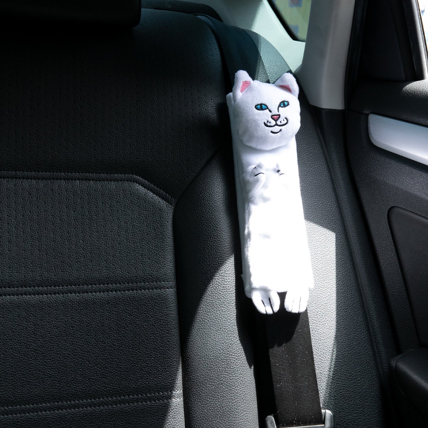 Nermal Seat Belt Cover (White)