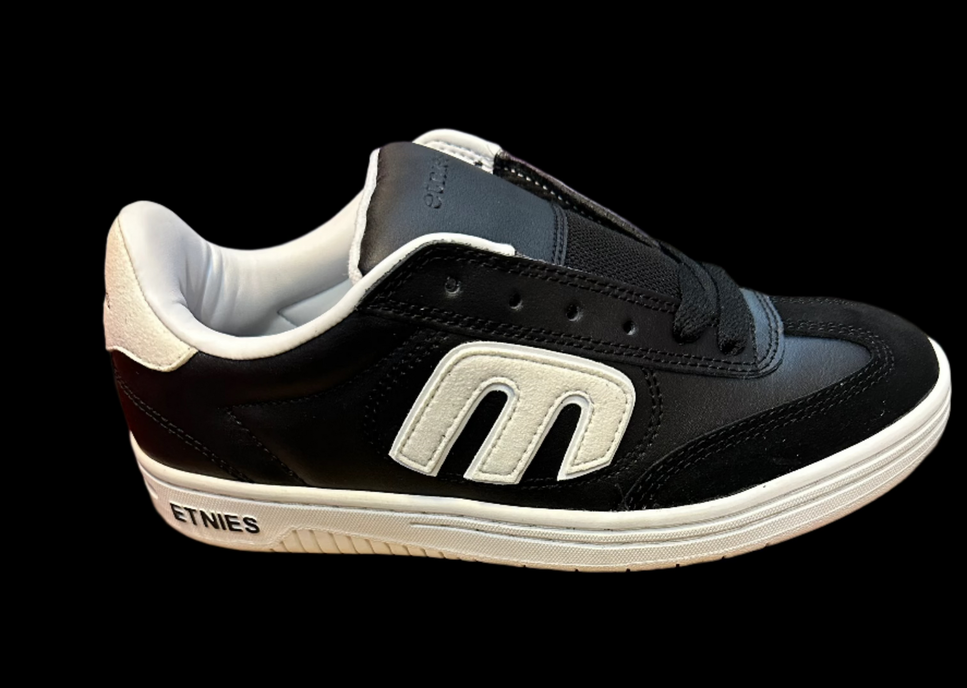 Etnies Locut LS Black/White Skate Shoes - Bow Shock Marketplace