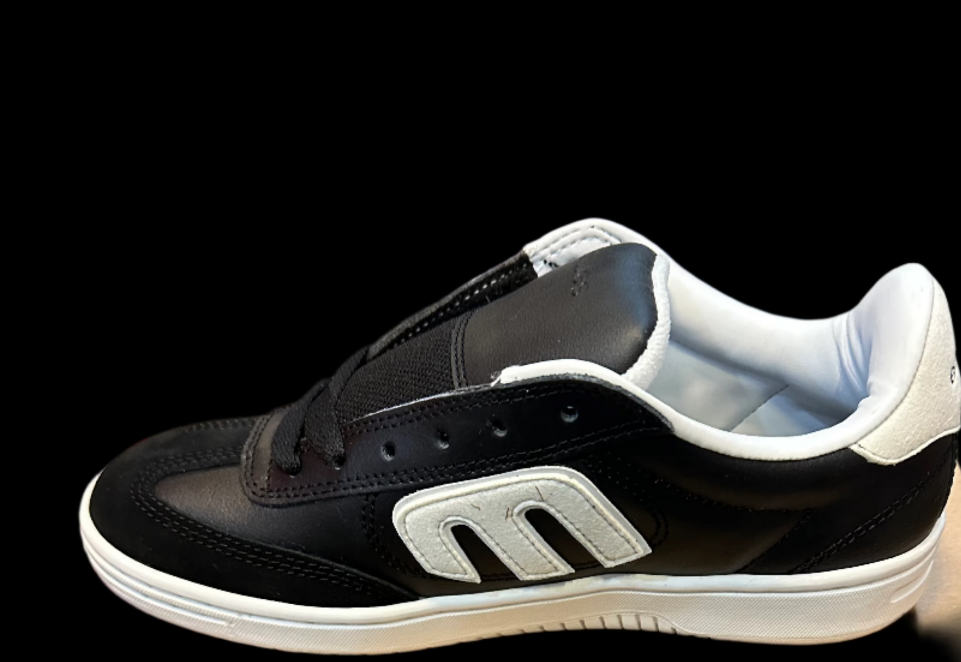 Etnies Locut LS Black/White Skate Shoes - Bow Shock Marketplace