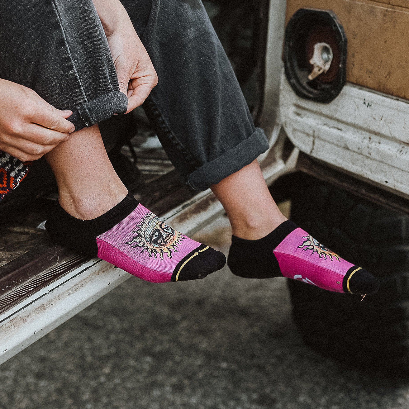Sublime Sun Pink No Show Socks