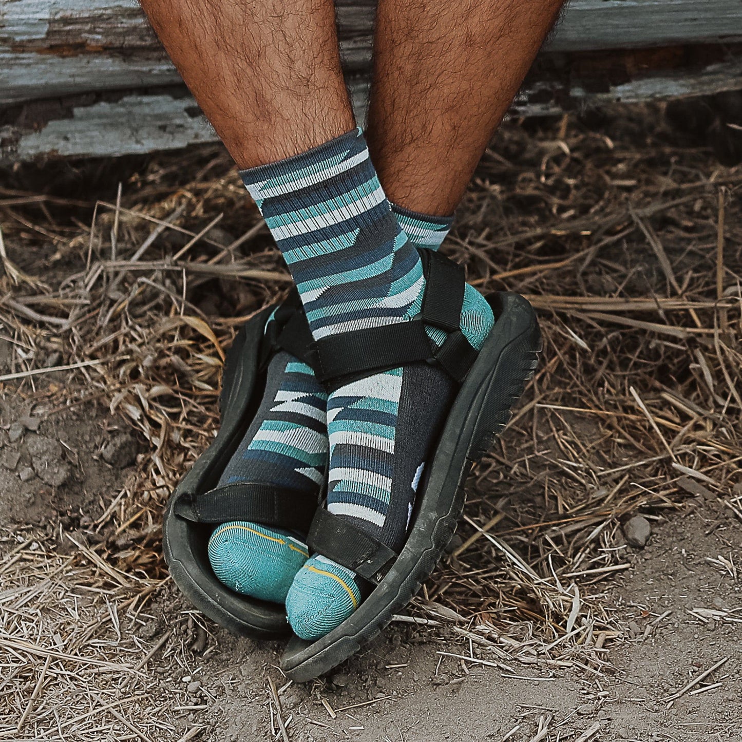 Trekker Quarter Crew Socks Blue