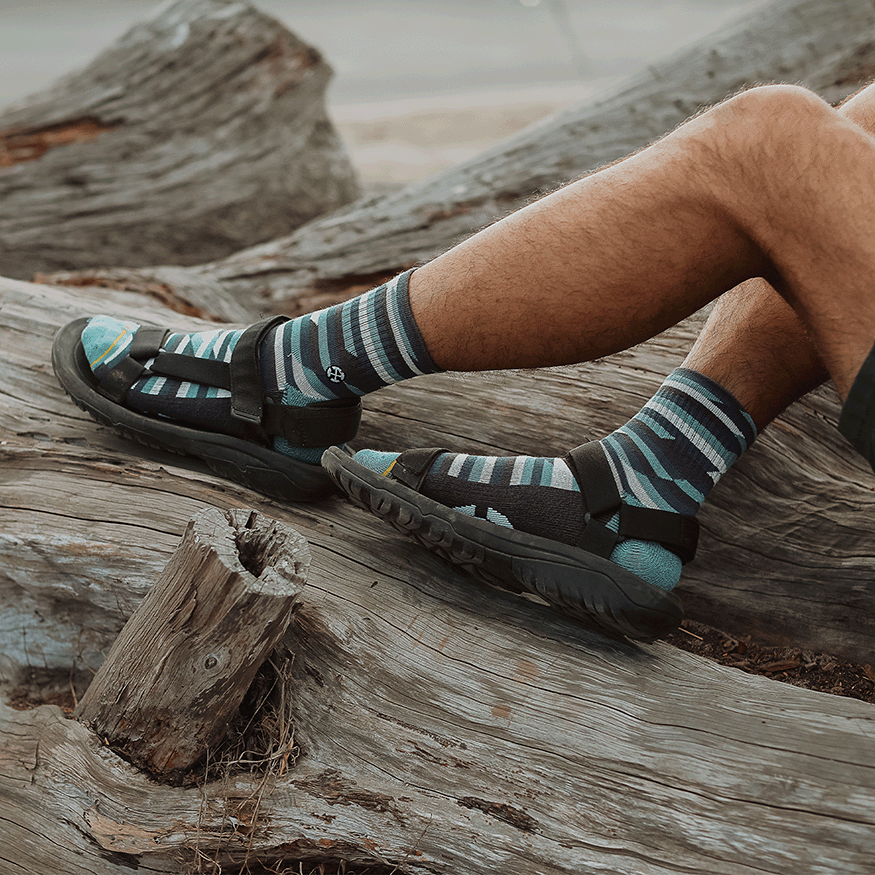 Trekker Quarter Crew Socks Blue