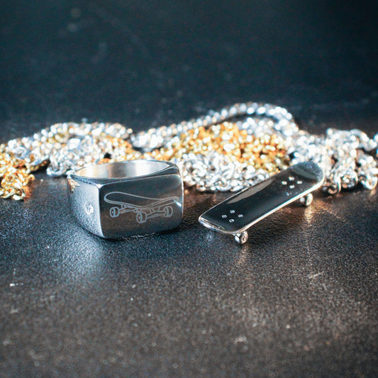 Skateboard Pendant & Ring Bundle (Silver)