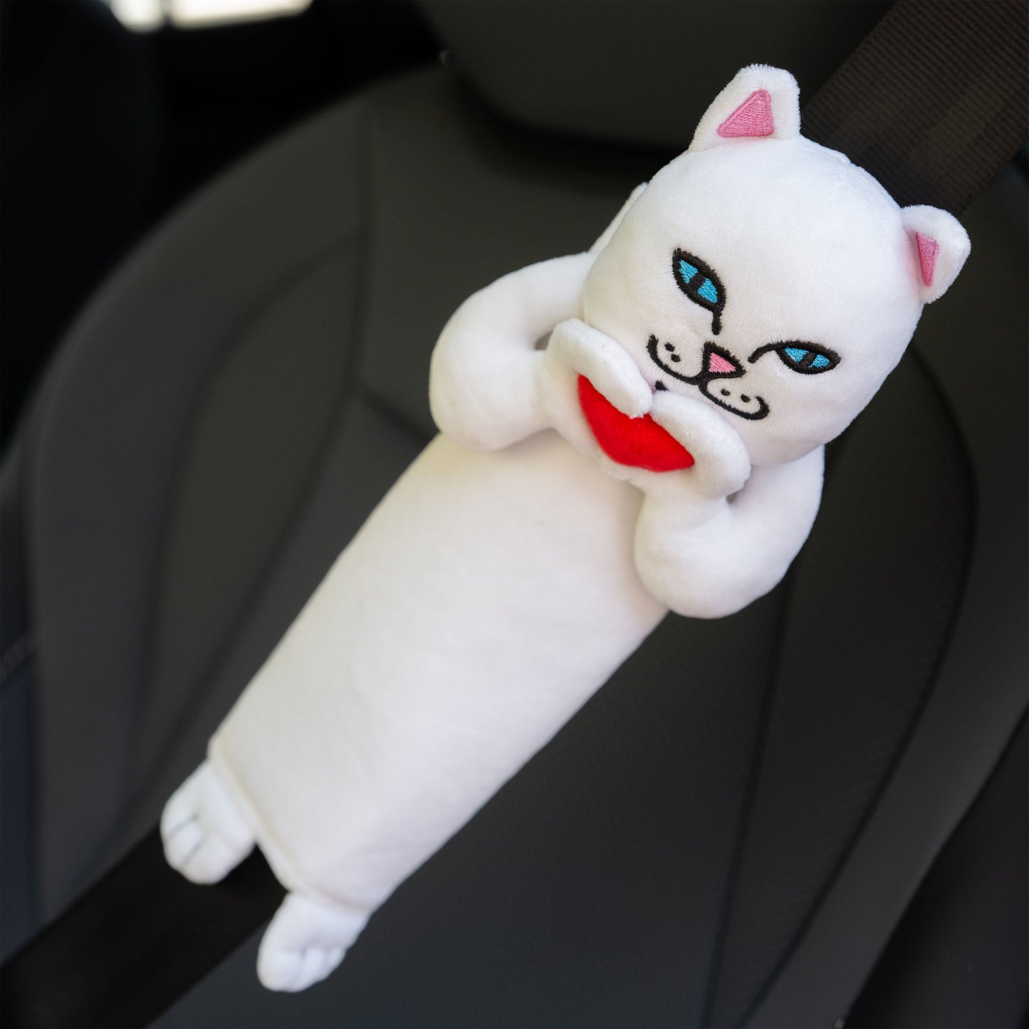 Nermal Loves Seat Belt Cover (White)