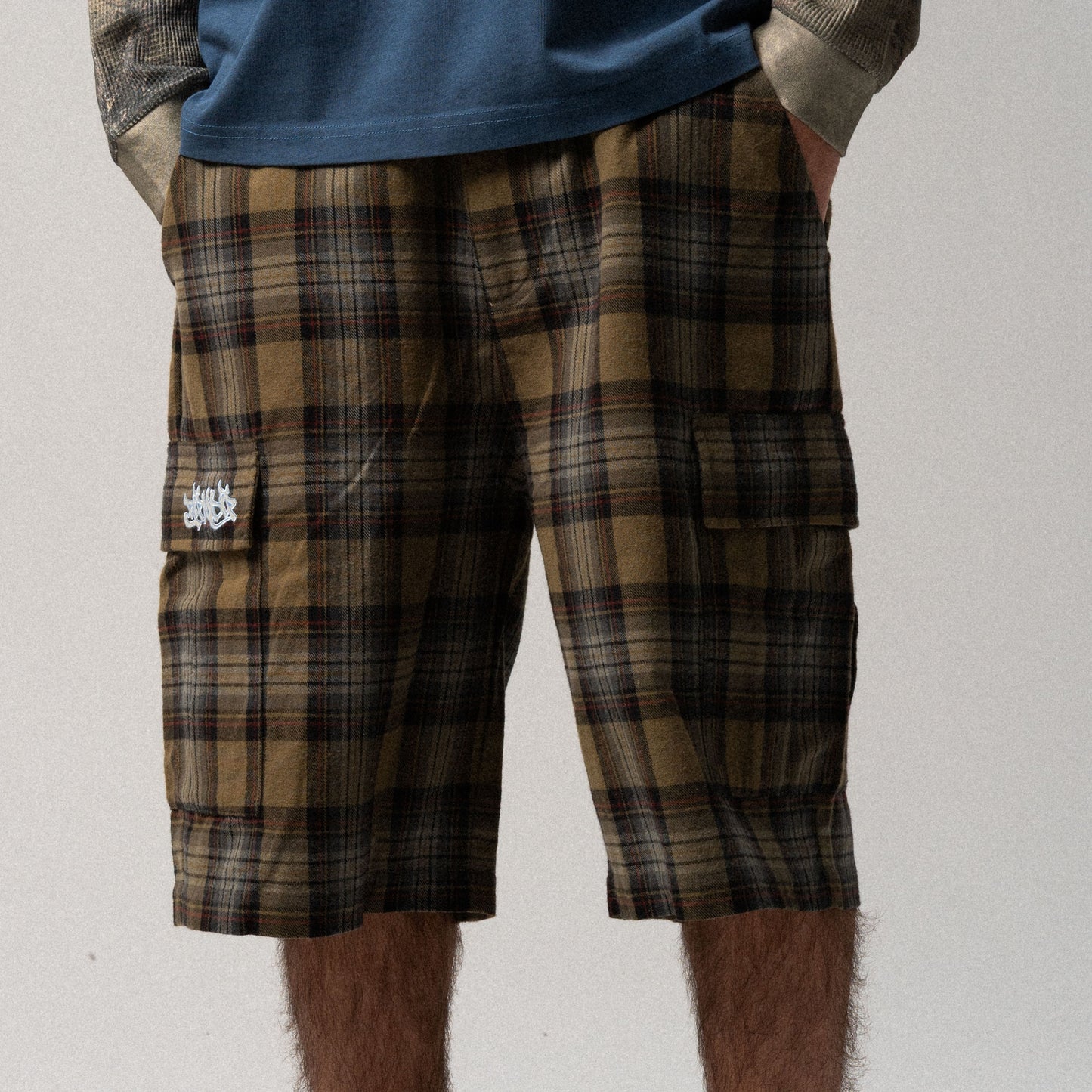 Hansen Wide Fit Cargo Shorts (Olive Plaid)