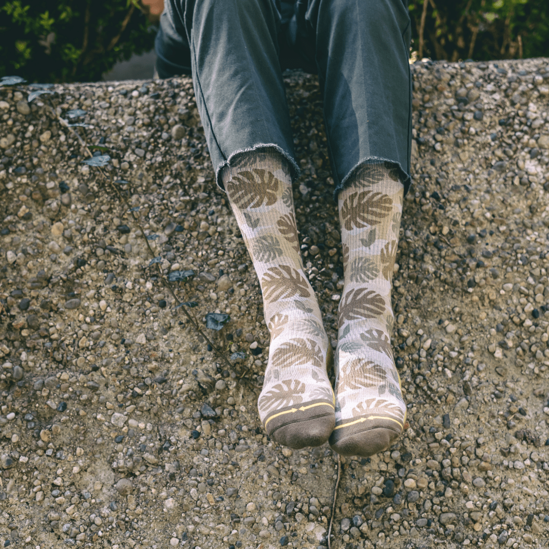 Maia Negre Leaf Camo Crew Socks