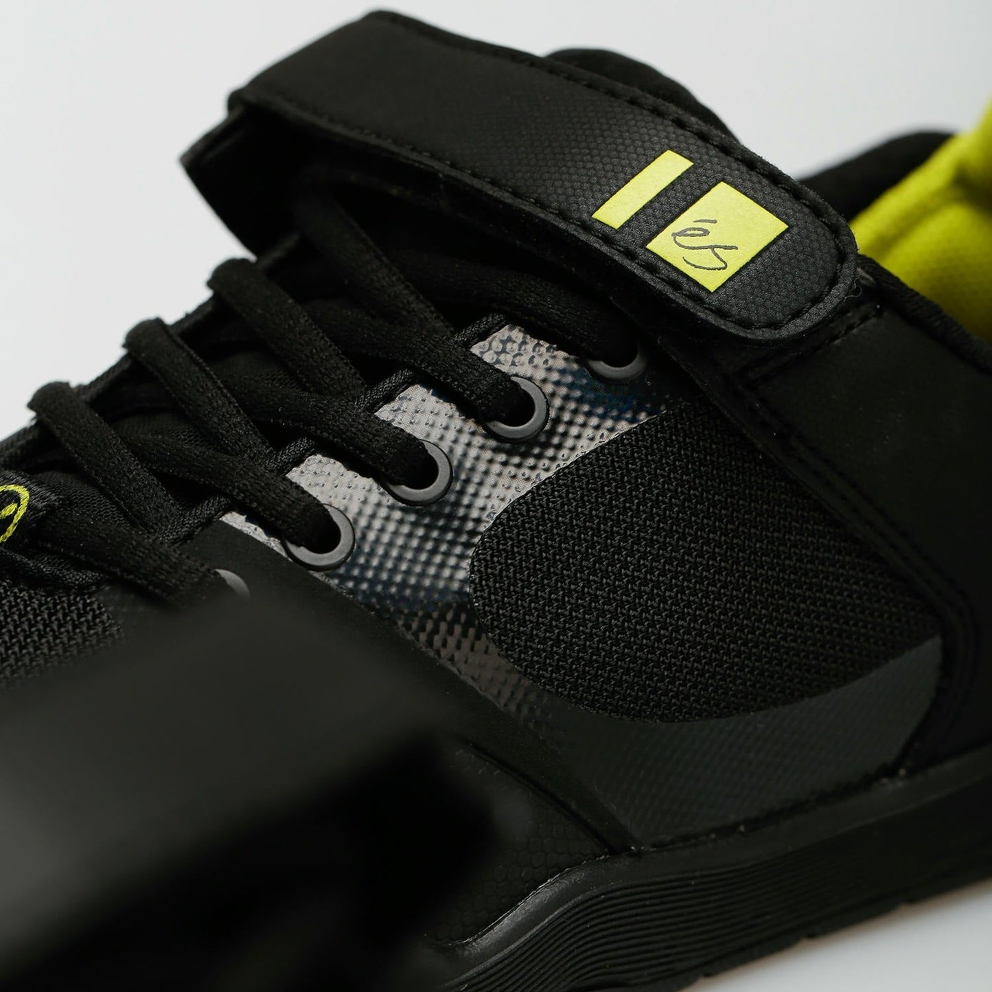 éS Shoes Accel Plus Ever Stitch - Black/Glam - Bow Shock Marketplace