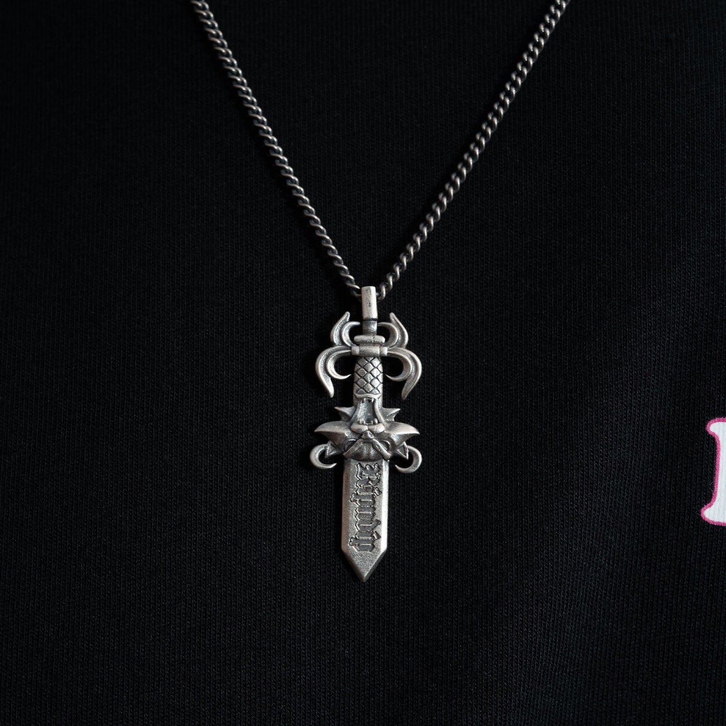 Nerm Dagger Necklace (Silver)