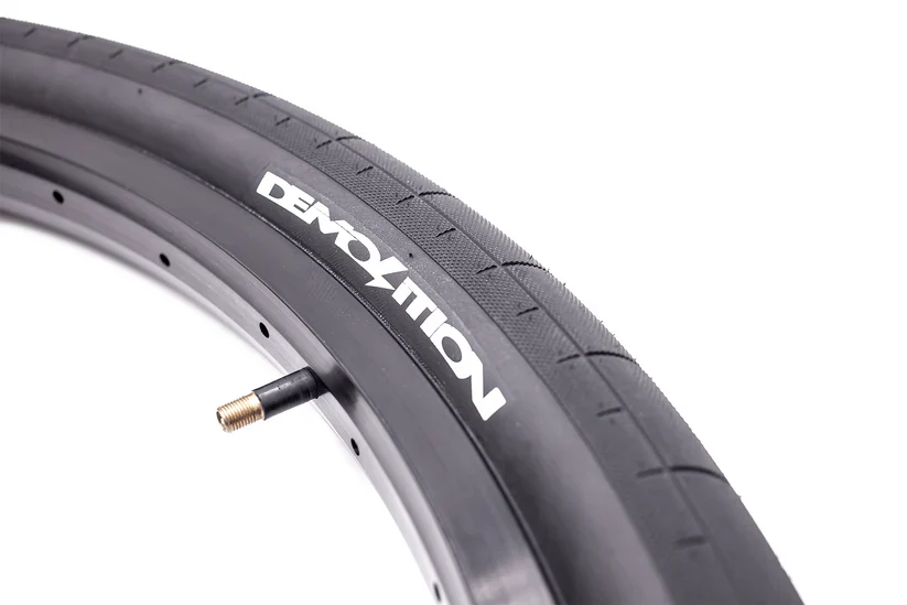 Demolition Momentum II Tire 26″x2.40 - Black Wall - Bow Shock Marketplace