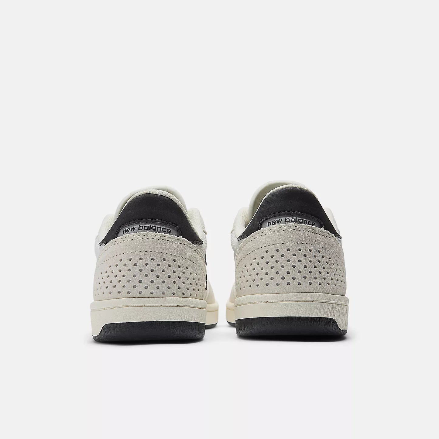New Balance Numeric 440 V2 WIDE Sea Salt/Black Shoes
