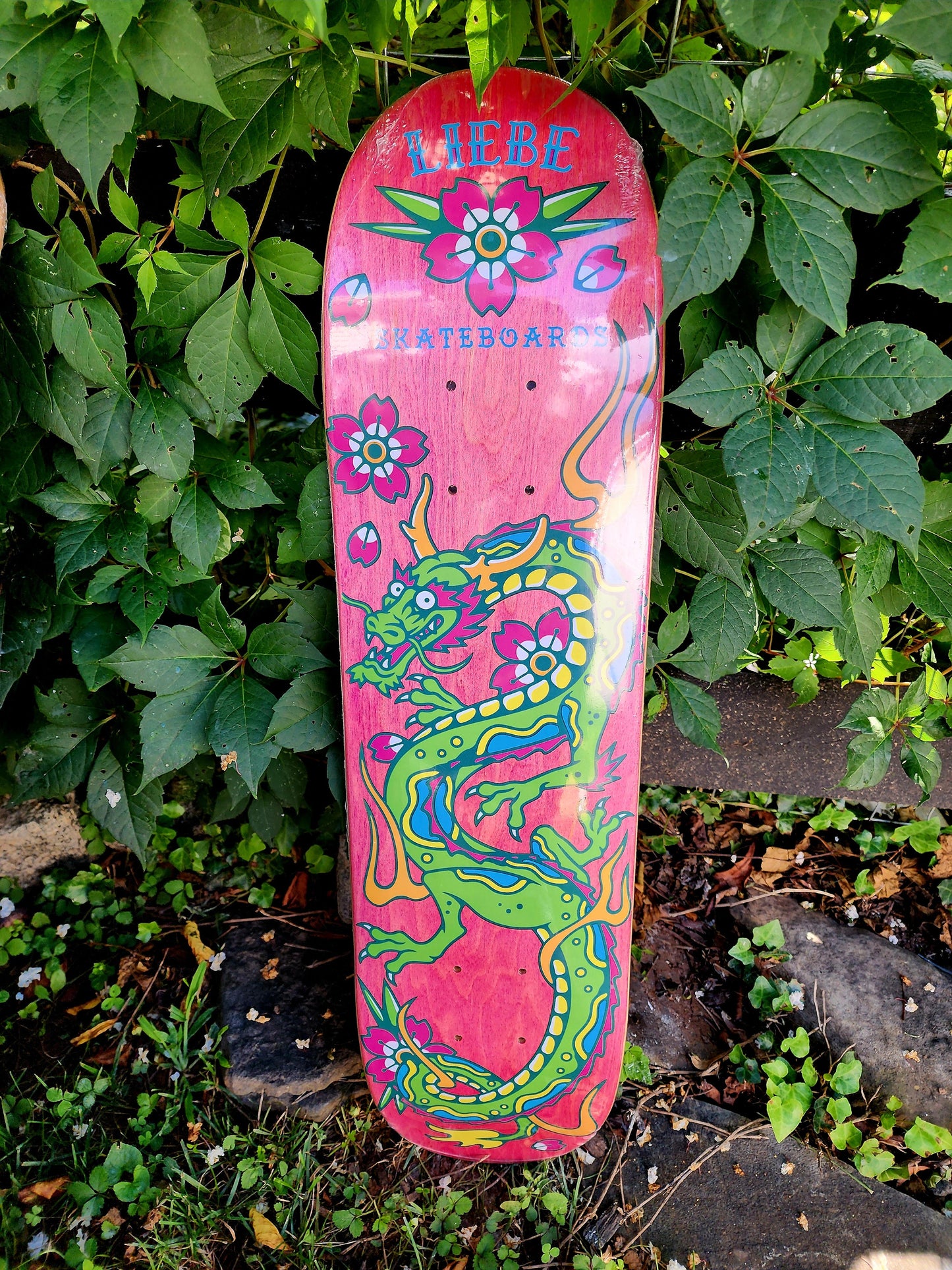 Liebe Grom Squad – Neon Dragon Decks