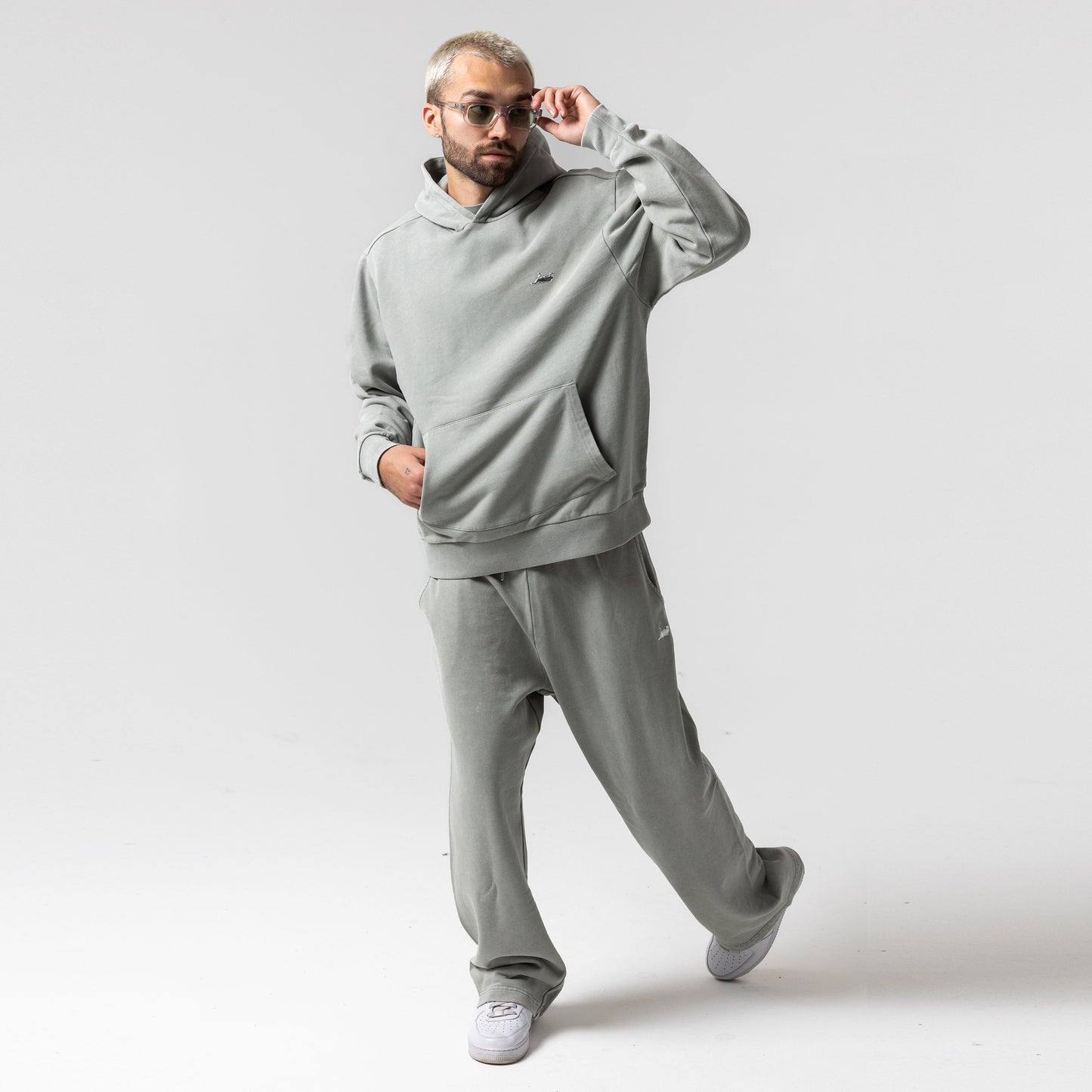 Castanza Hoodie (Sage Vintage Wash)