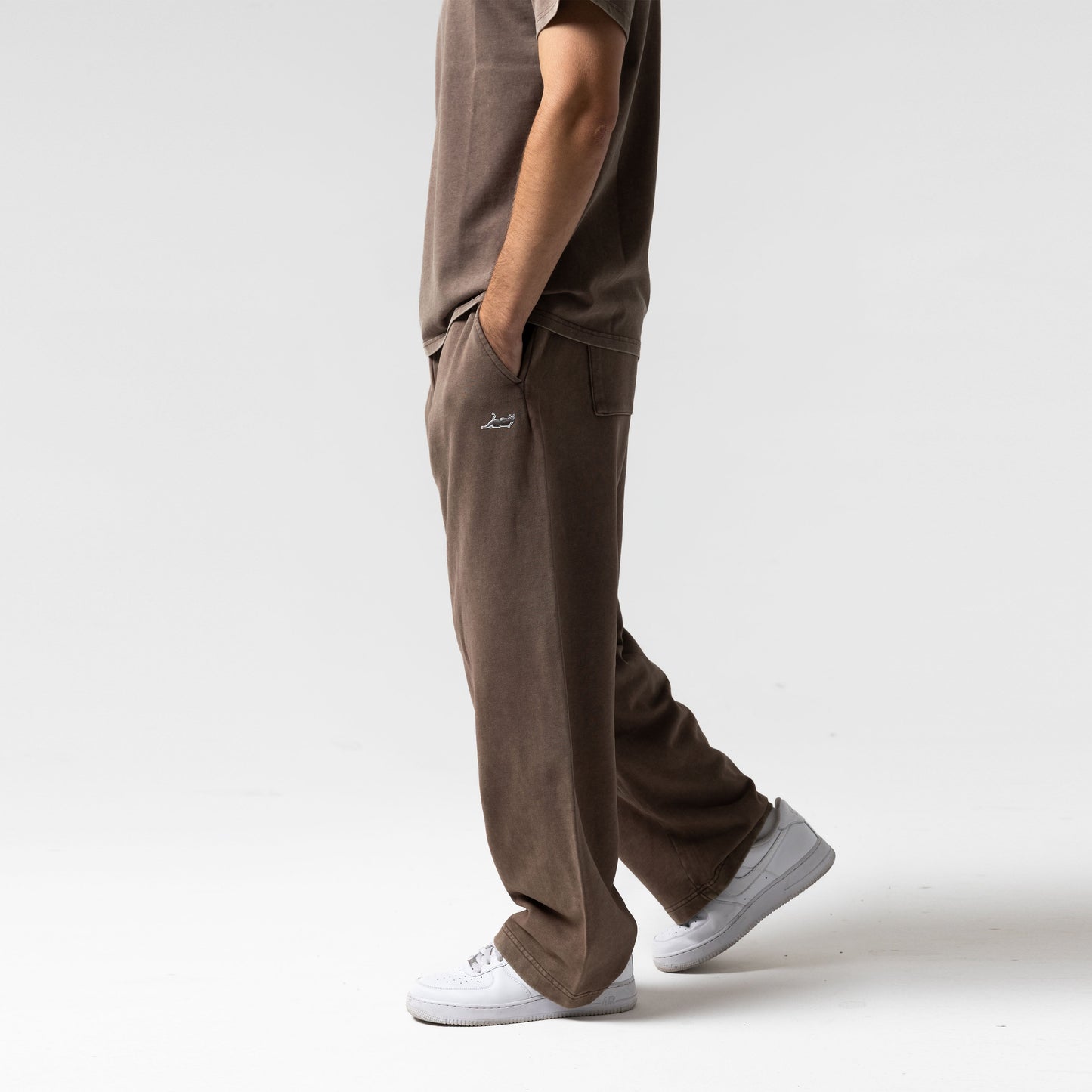 Castanza Straight Leg Sweatpants (Brown Vintage Wash)
